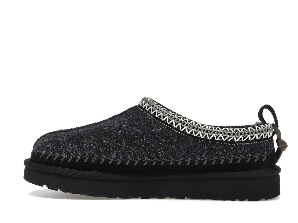 UGG Tasman Biarritz Slipper Black - alternate angle 1