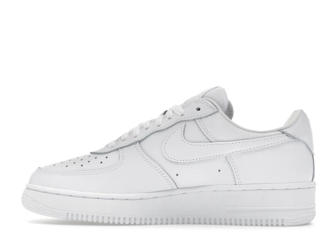 Nike Air Force 1 Low '01 Triple White - alternate angle 1
