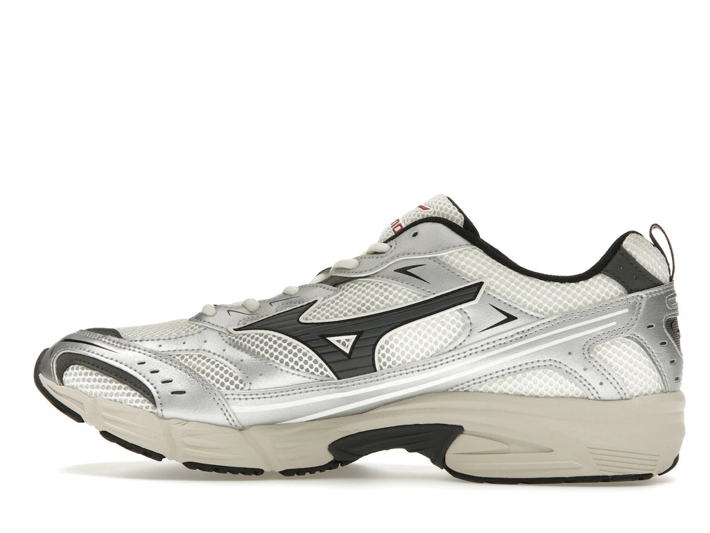 Mizuno MXR OG Snow White Magnet Silver - alternate angle 1