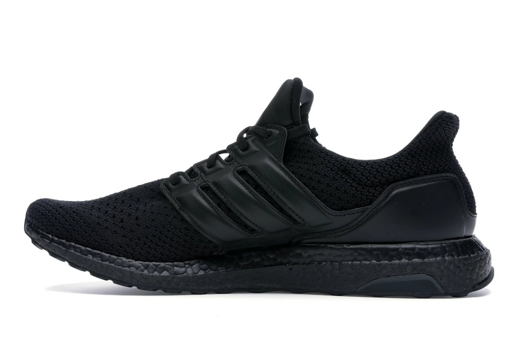 adidas Ultra Boost Manchester United