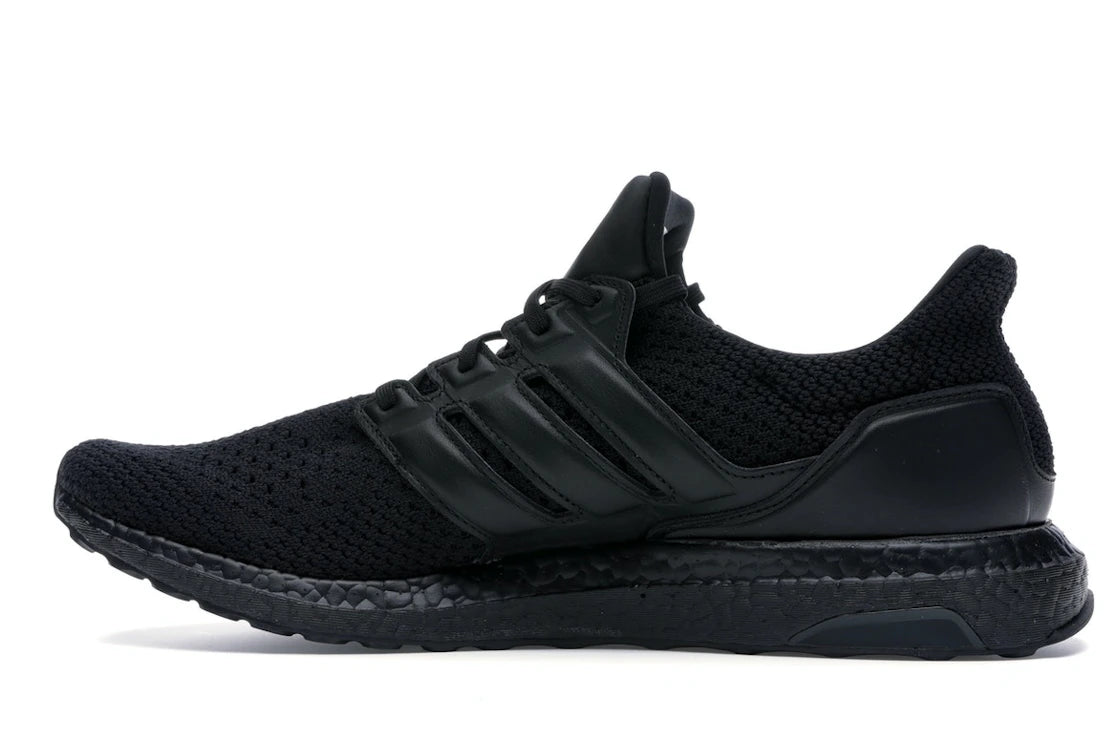 adidas Ultra Boost Manchester United