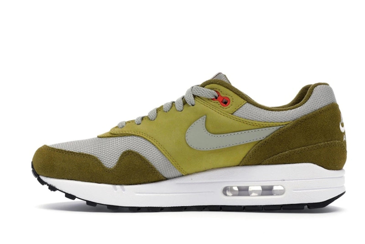 Nike Air Max 1 Curry Pack - alternate angle 1